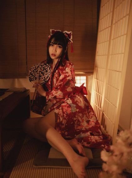 日韩欧美AV在线观看欧美路边_HD电影免费在线
