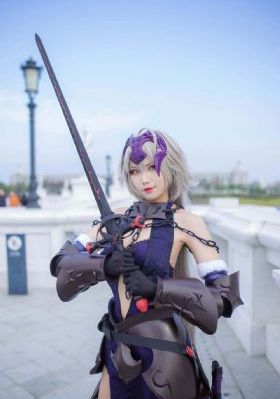 波多野结衣一区二区三区在线看_高清完整版